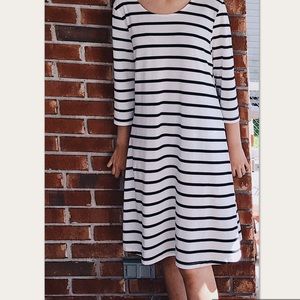 Black and White Striped Long Sleeve T-Shirt Dress